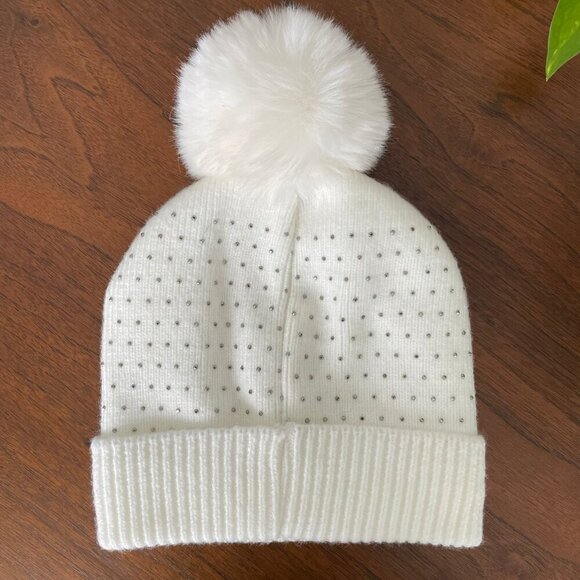 Time and Tru Cozy Acrylic Polyester Blend Knit Toque w Pom Pom & Beads Cream OS - Picture 3 of 8